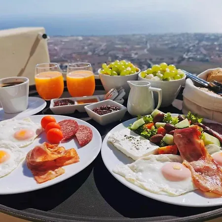 Star Infinity Apart Otel Pýrgos